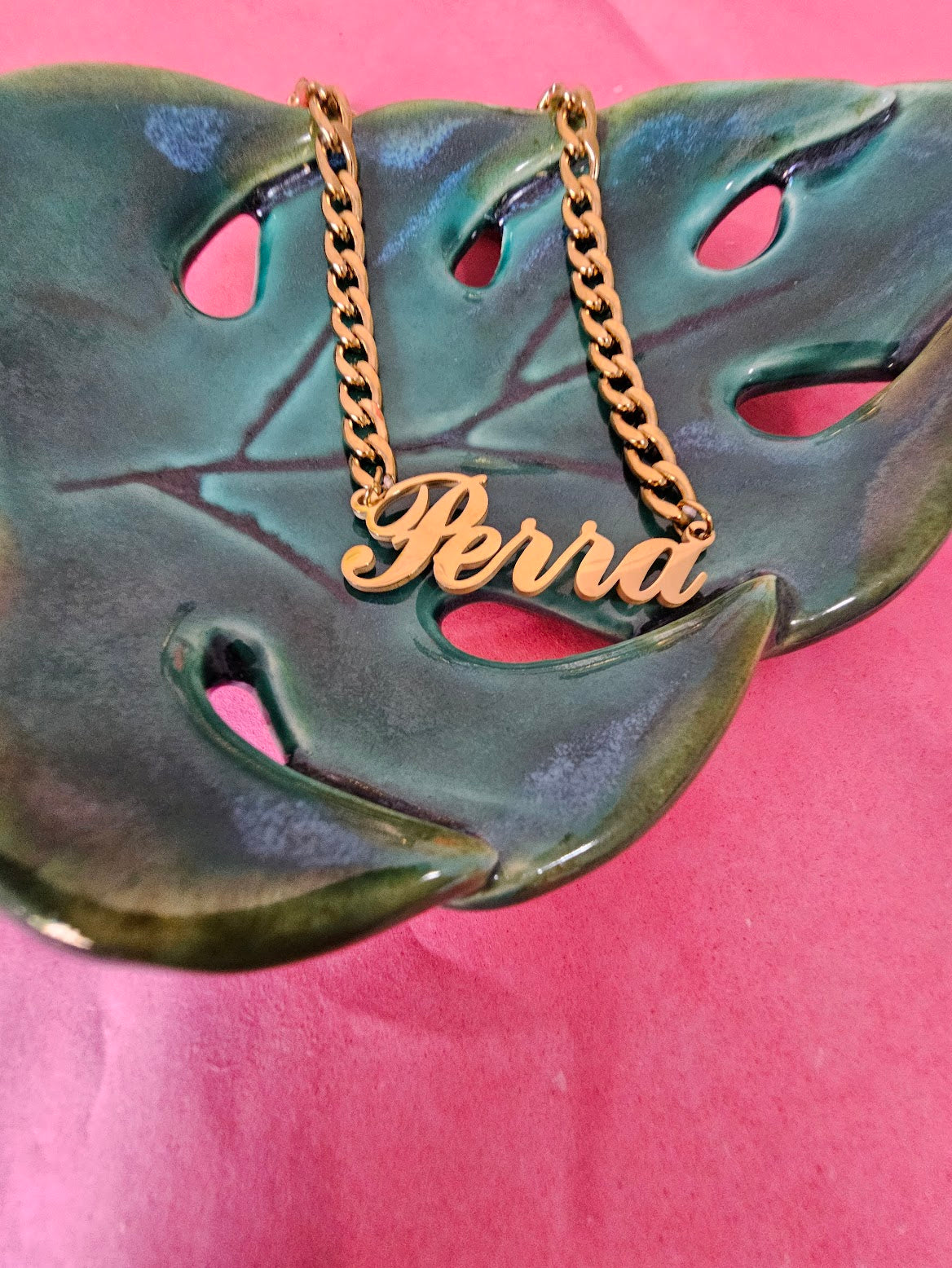 Perra Necklace